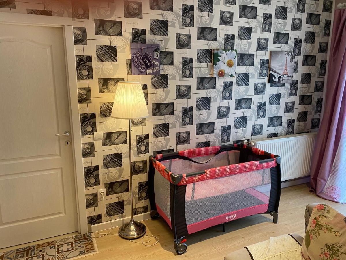 Igi Red Flat With Free Private Parking Apartment Cluj-Napoca Ngoại thất bức ảnh