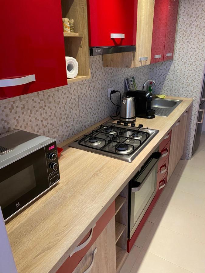 Igi Red Flat With Free Private Parking Apartment Cluj-Napoca Ngoại thất bức ảnh