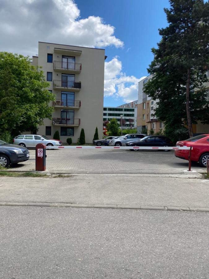 Igi Red Flat With Free Private Parking Apartment Cluj-Napoca Ngoại thất bức ảnh